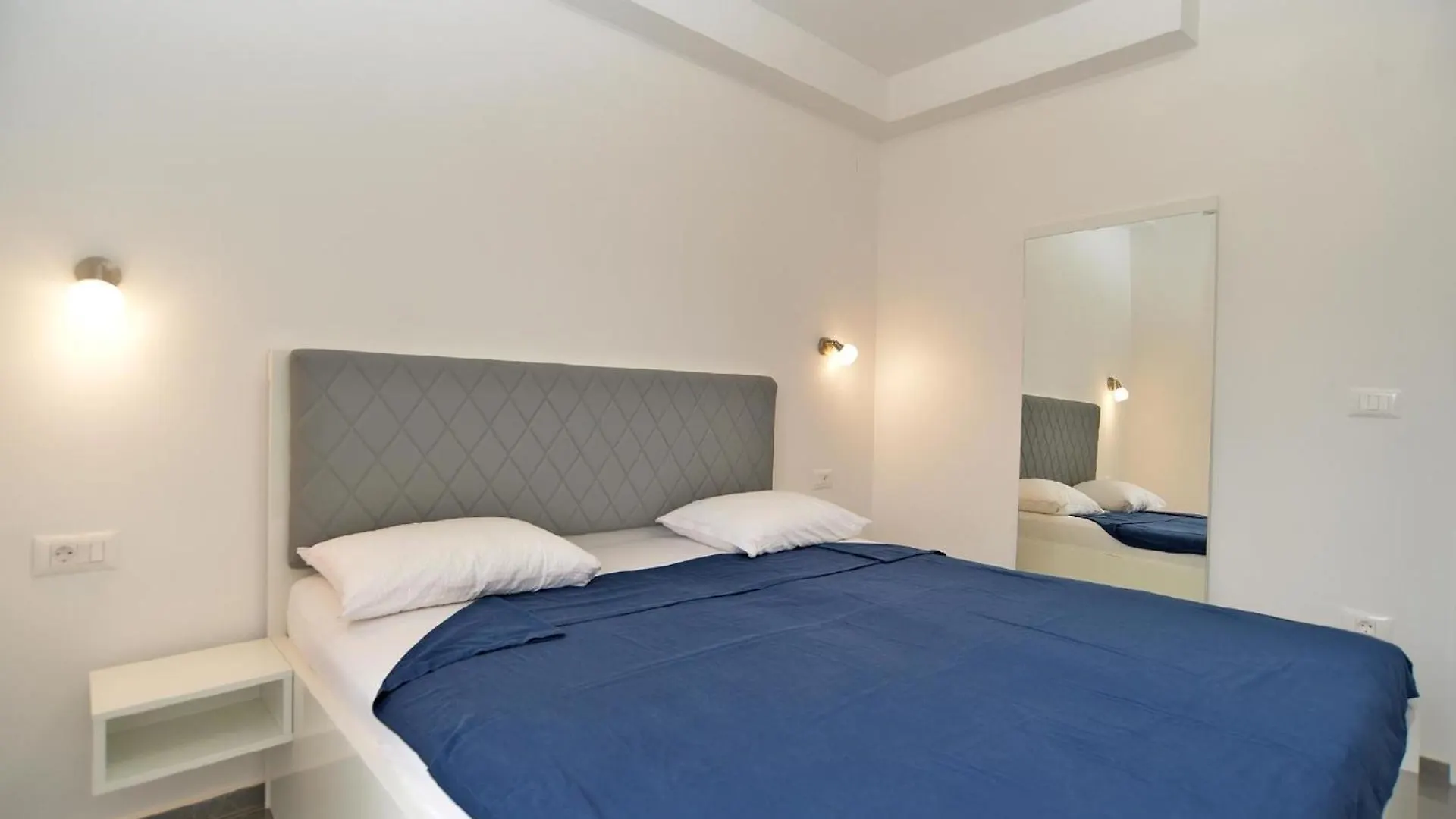 Ferienwohnung Fuer 2 Personen Ca 32 Qm In Banjole, Istrien Istrische Riviera Croatia